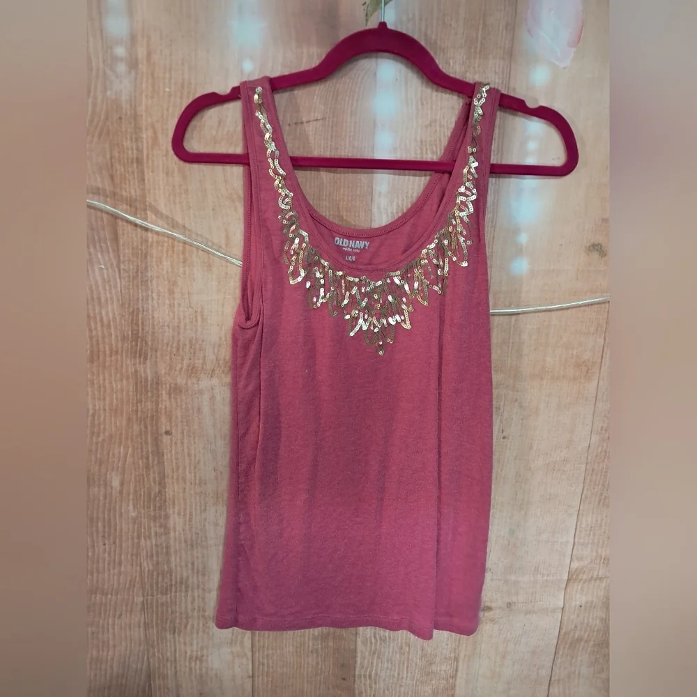 Old navy size large pink and gold tank top - Picture 1 of 3